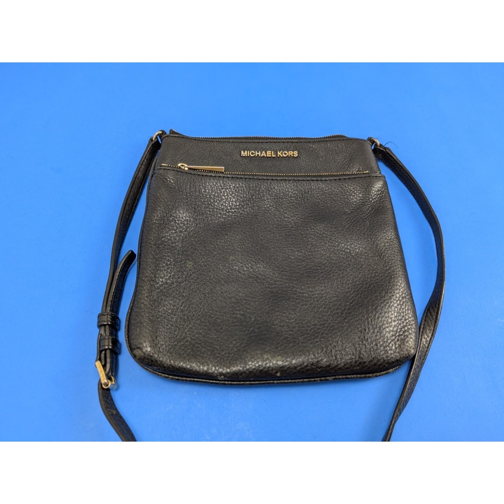 Michael Kors Riley Small Flat Black Leather Crossbody Bag READ